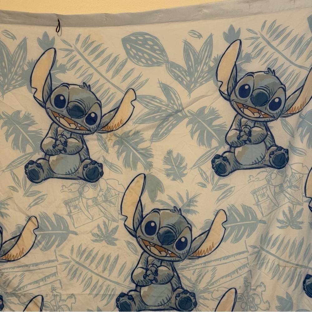 Stich from Lilo & Stich Curtain - Picture 3 of 4